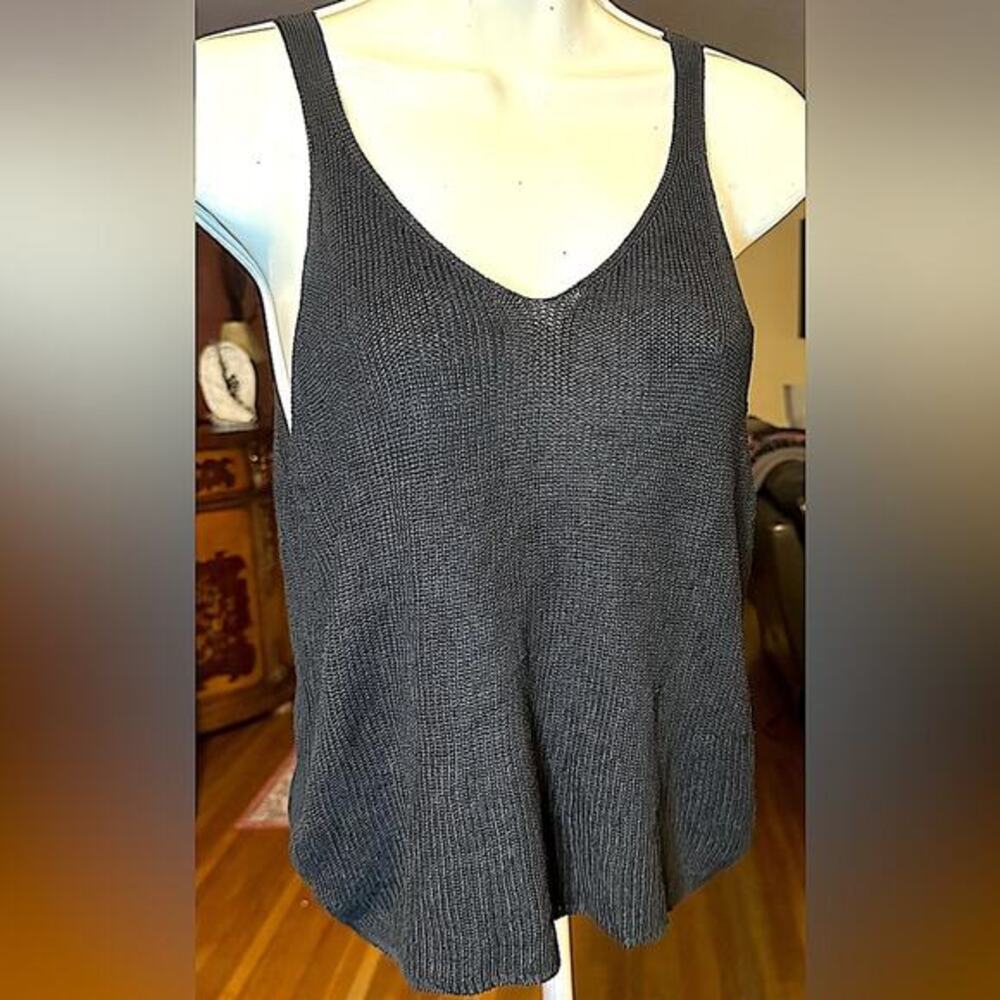 Gently‎ Used Vincero tank